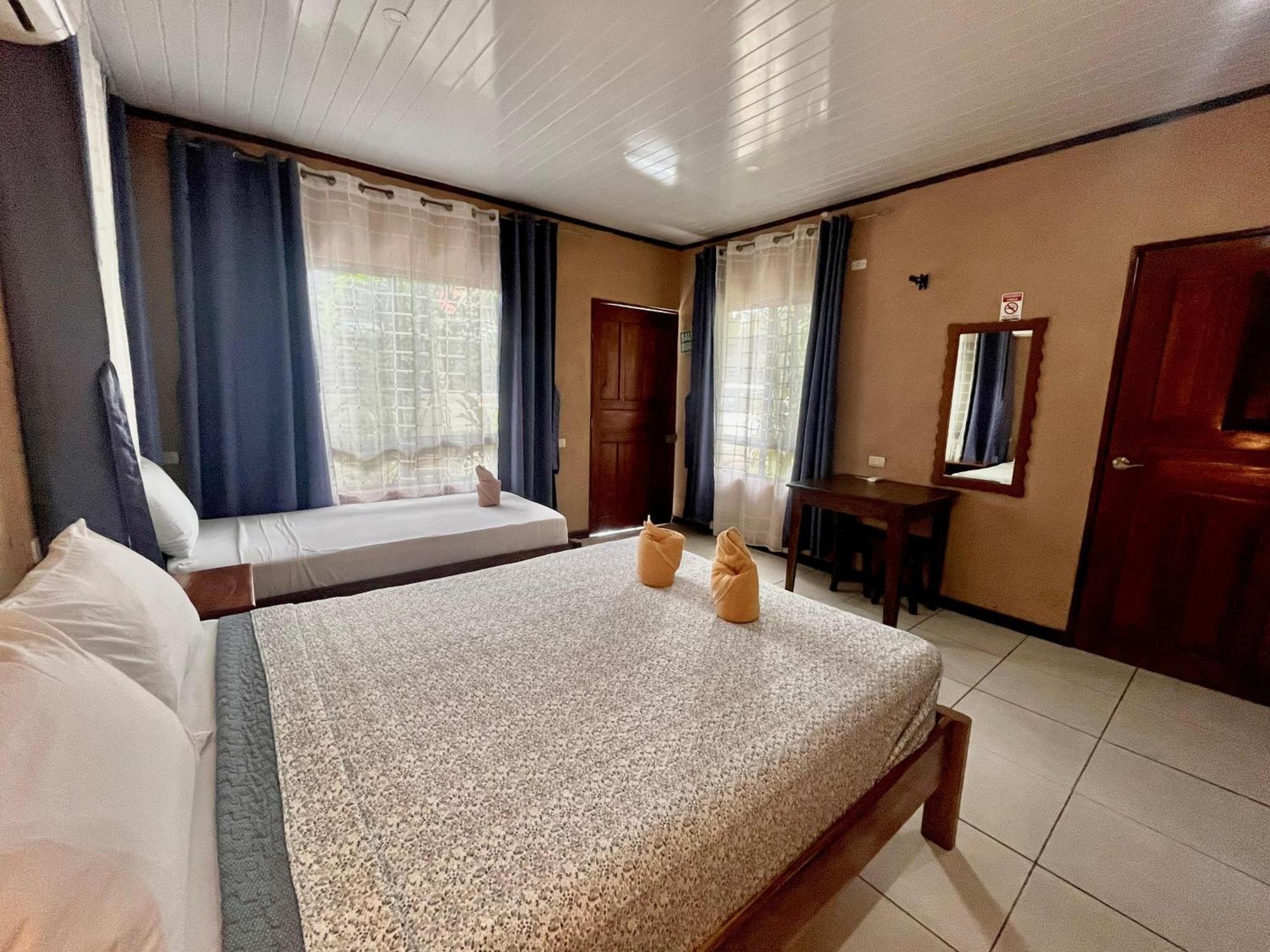 Cabinas Villa Drake Drakes Bay Buitenkant foto